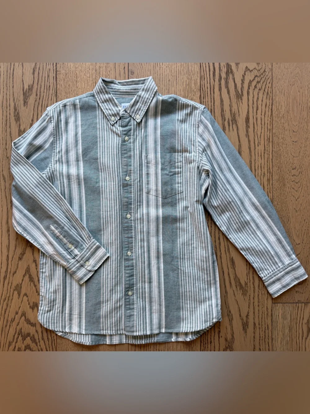 GAP Boys NEVER WORN Button-Down Long-Sleeve Oxford Shirt Sz 12 Husky